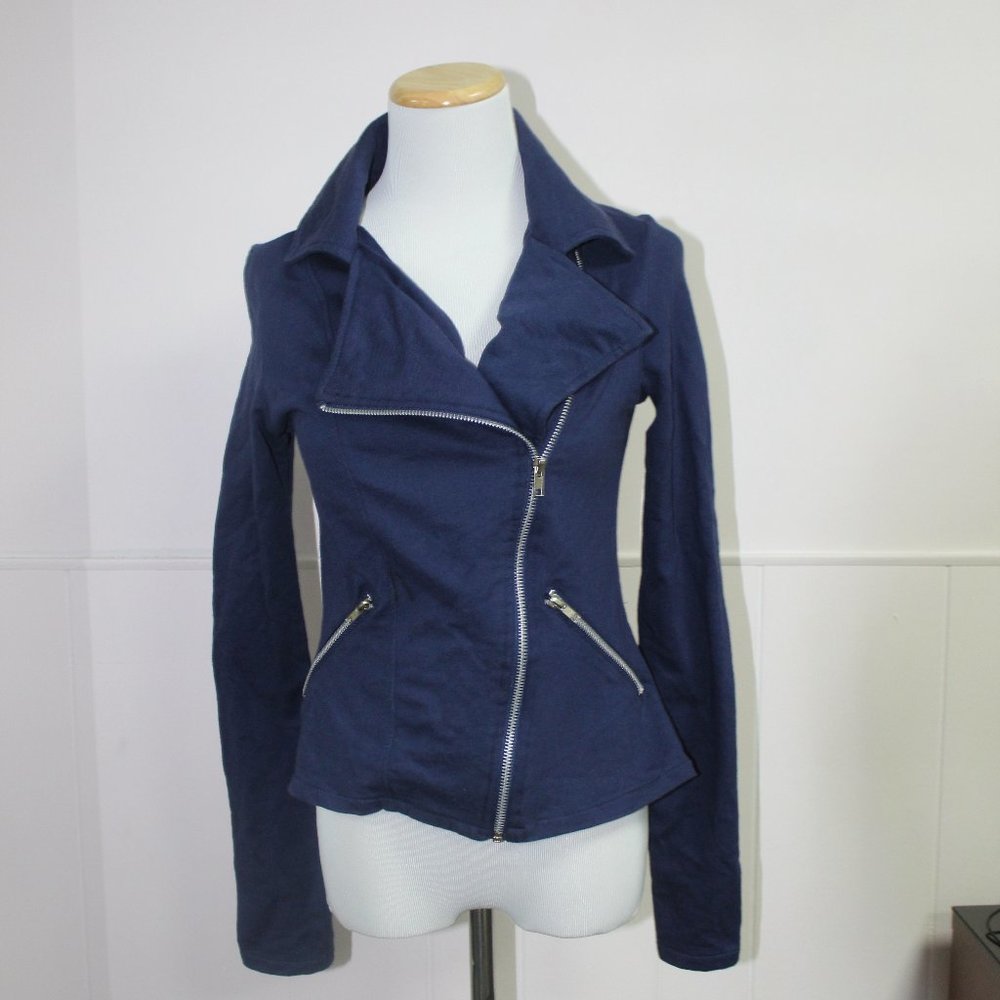 3/$30 Candy Couture Zip Up Blazer